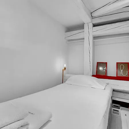 Beachfront Deluxe 4*