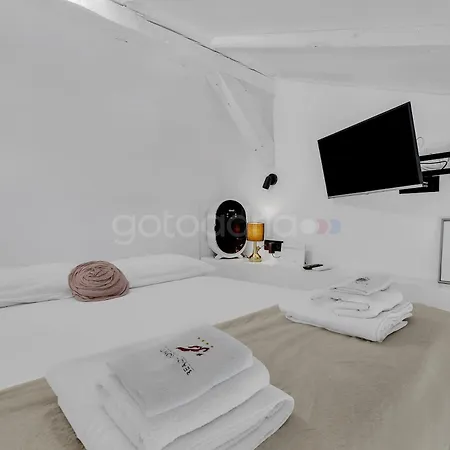 krevet i doručak Beachfront Deluxe Makarska