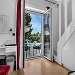 Beachfront Deluxe 4* Makarska
