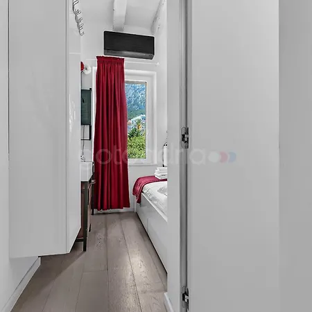 Beachfront Deluxe 4*
