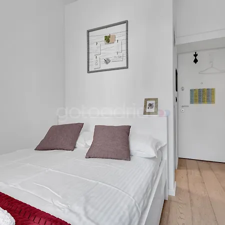 Beachfront Deluxe