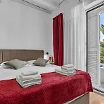 Oda ve Kahvaltı Beachfront Deluxe