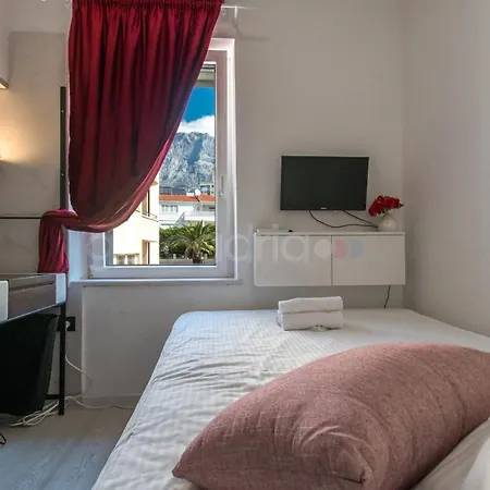 Bed & Breakfast Beachfront Deluxe Makarska