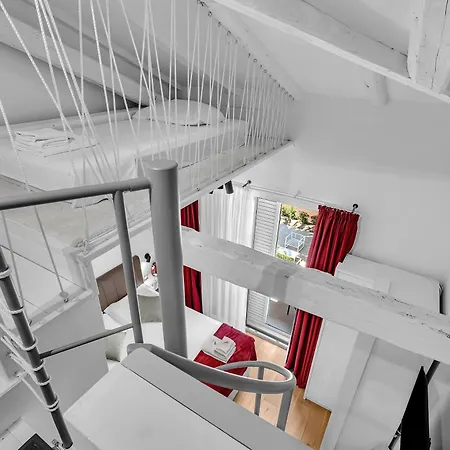 Beachfront Deluxe Макарска