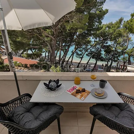 Beachfront Deluxe Couette-café