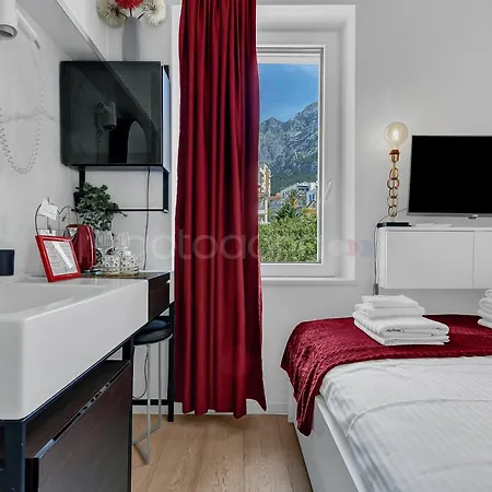 Beachfront Deluxe 4* Макарска